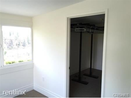 Foto del edificio - 5868 Rolling Rd