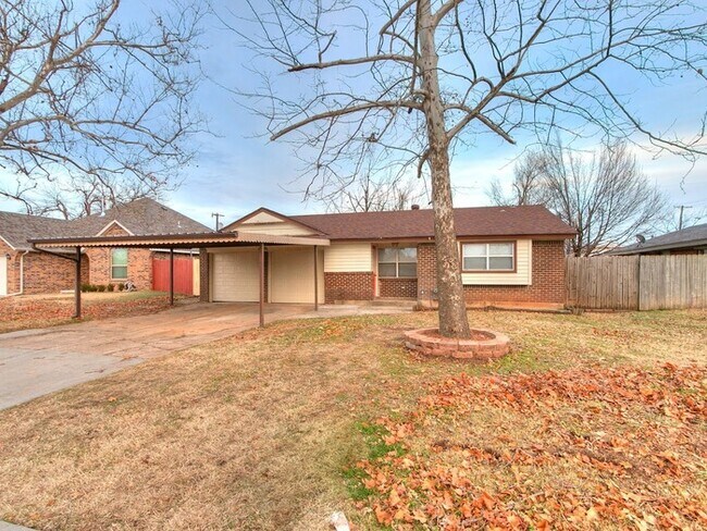 Building Photo - 1304 Regency Blvd