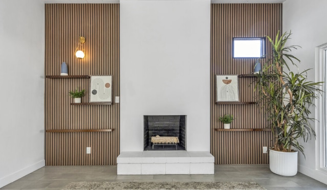 Building Photo - 547 N Farrell Dr