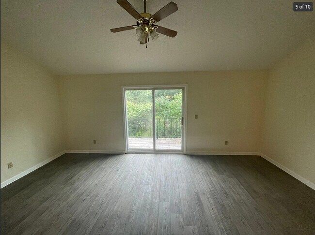 Sala de estar - Attica Estates