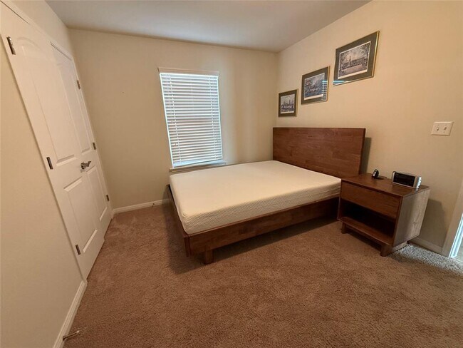 Foto del edificio - 233 Hobby St