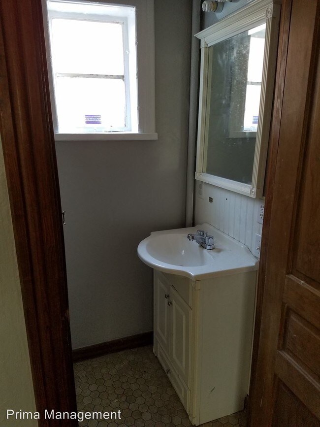 Building Photo - 3 br, 1.5 bath House - 58 Indiana Ave