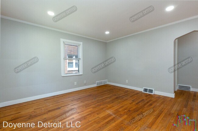 Foto del edificio - 3 br, 1 bath House - 14016 Grandville Ave
