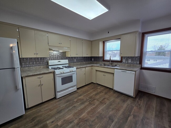 Foto del edificio - W 2nd St 1408-1410