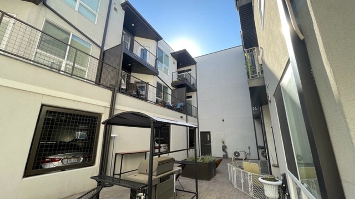 Foto principal - Beautiful 1 bed 1 bath apartment in Downto...