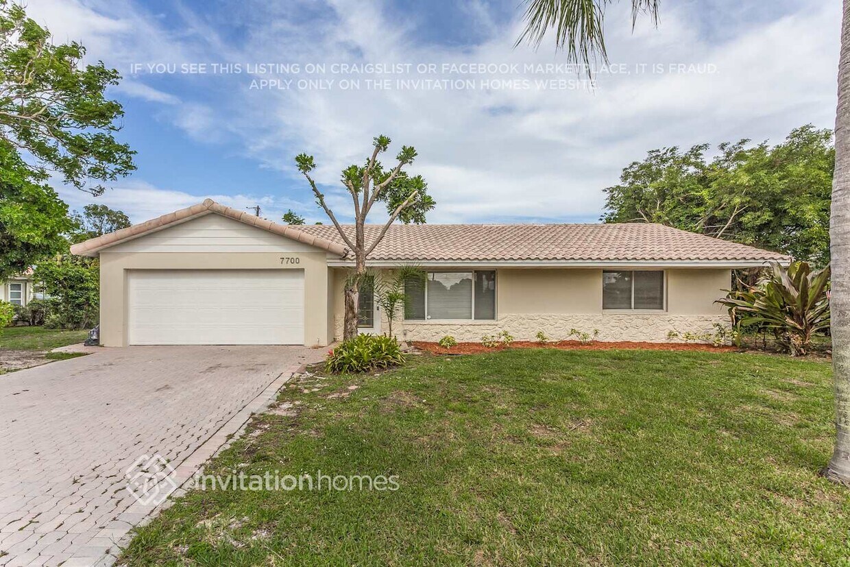 Foto principal - 7700 Clarke Rd