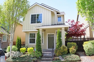 Building Photo - 321 NE Edgeway Drive