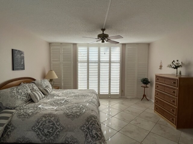 Building Photo - 7400 Sun Island Dr S