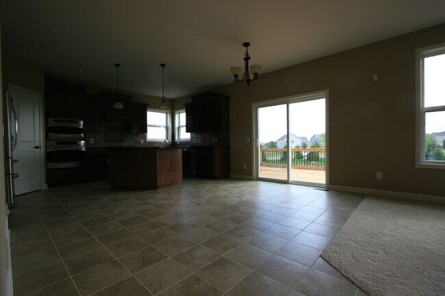 Building Photo - Stunning 5BR/3.5BA Single Family Home w/ 3...