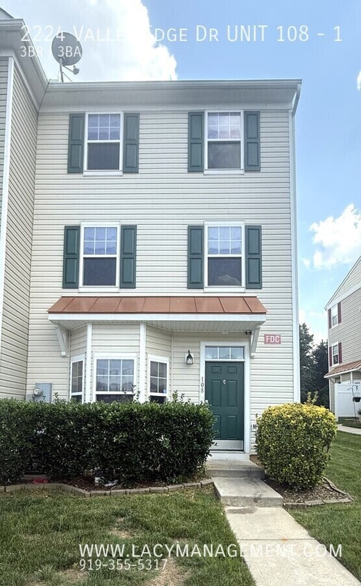 Primary Photo - 2224 Valley Edge Dr
