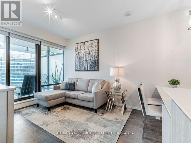 Photo du bâtiment - 5 St Joseph St