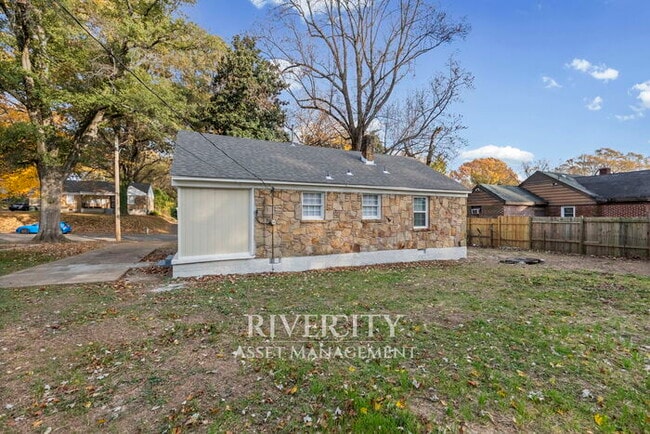 Building Photo - Gorgeous Renovated Home in Frayser!!! Section 8 Welcomed !!!!!