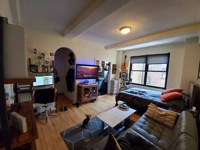 Foto del edificio - Second Avenue | Pet-Friendly Studio in the...