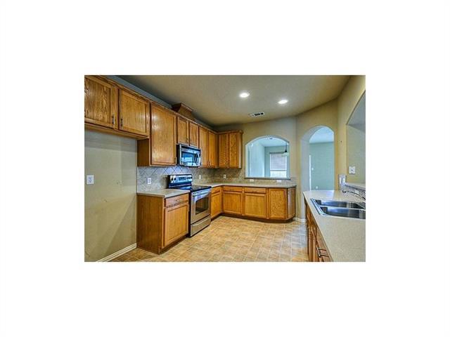 Foto del edificio - 14714 Crystal Lk Dr