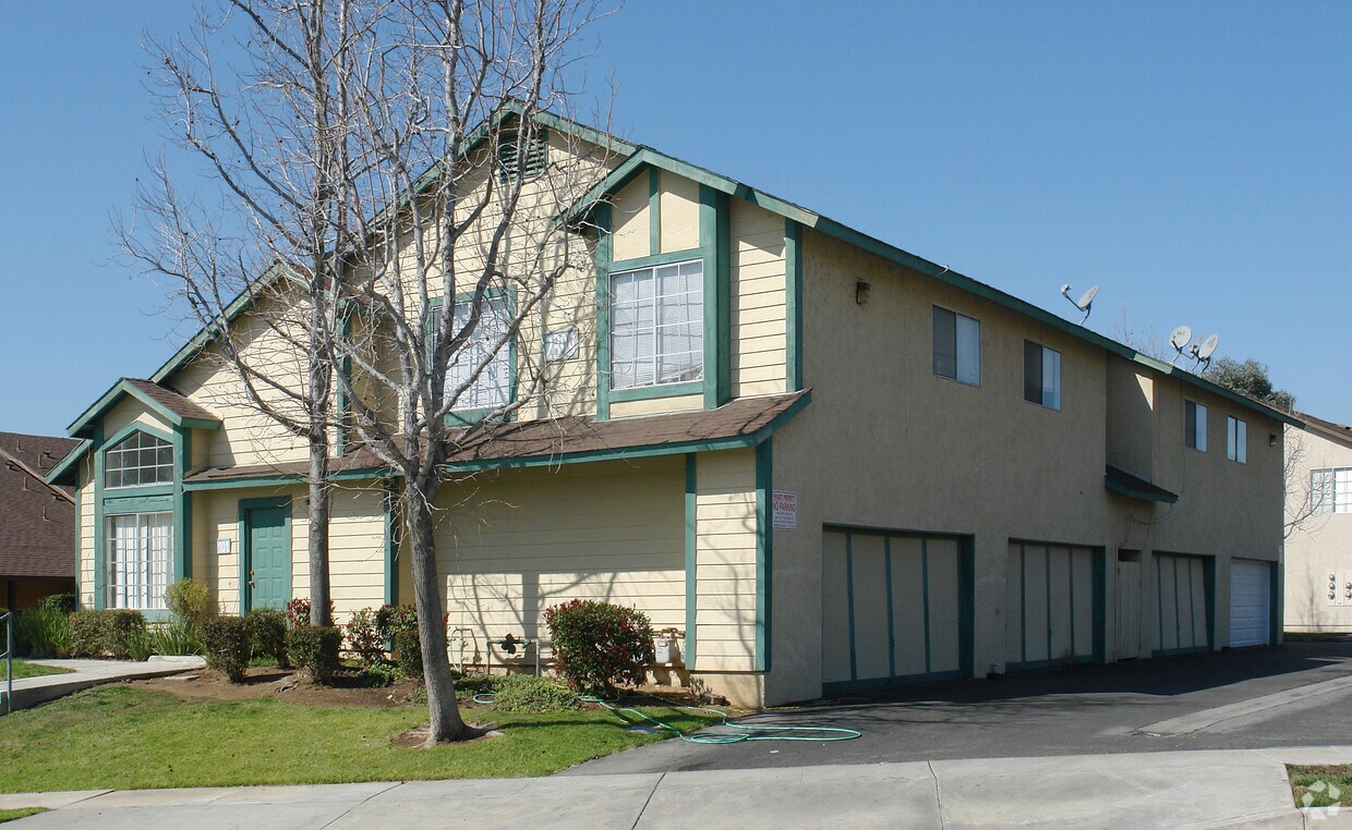 2399 Maryhelen St, Corona, CA 92879 Apartments in Corona, CA