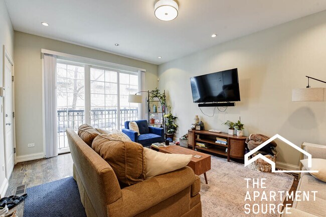 Foto del edificio - 2538 N Southport Ave