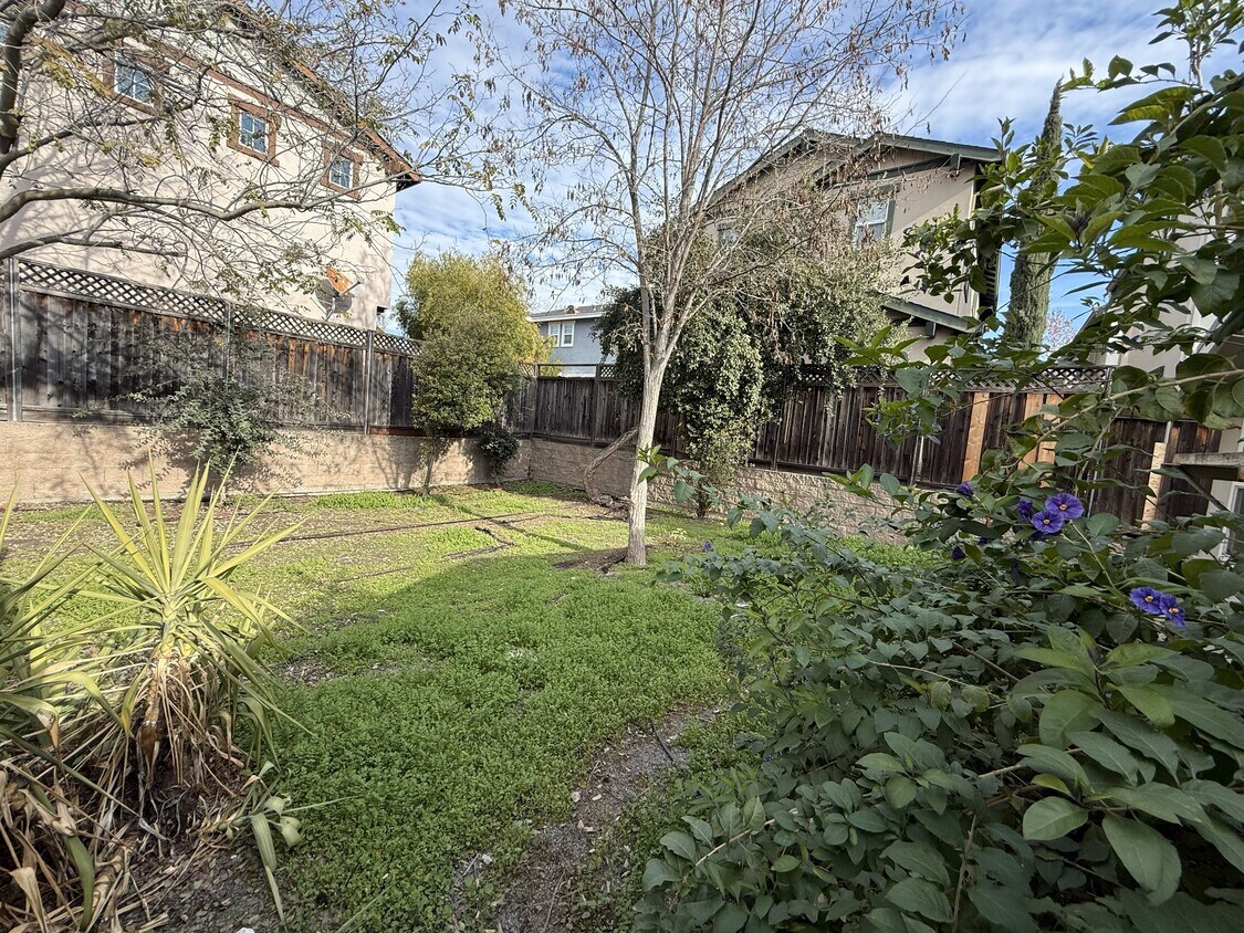 Foto del edificio - 2875 Euclid Ave