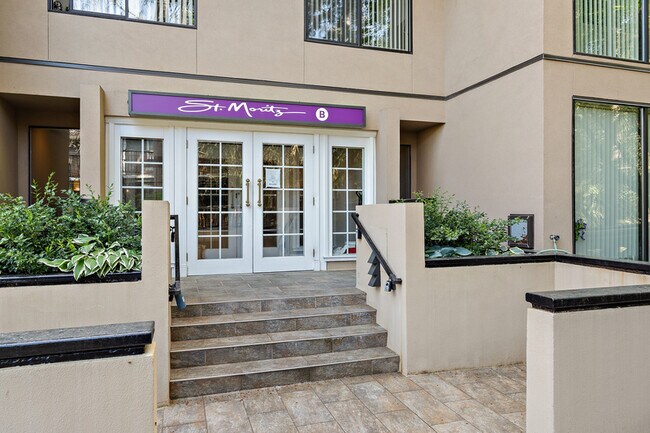 Foto del edificio - 15512 Country Club Dr