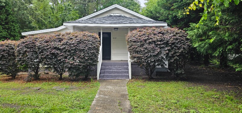 Foto principal - 1335 Victory St