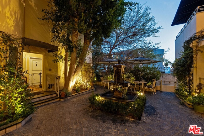 Foto del edificio - 1326 Londonderry View Dr