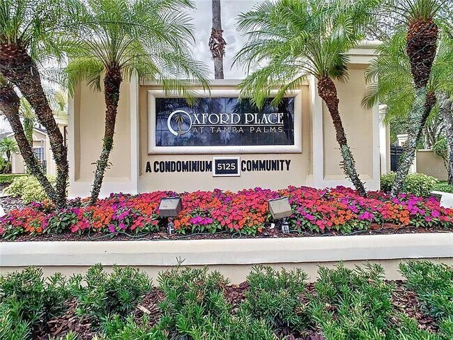 Foto del edificio - 5125 Palm Springs Blvd