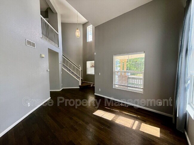 Building Photo - 9925 Harris St
