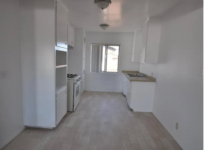 Building Photo - 327 E Navilla Pl