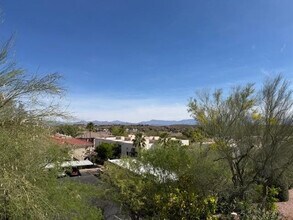 Building Photo - 16724 E Gunsight Dr