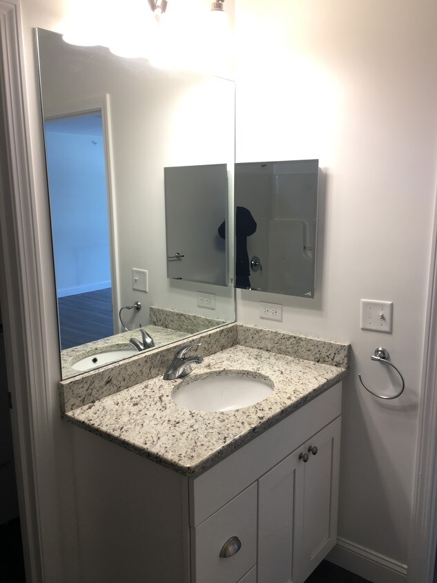 Foto principal - 65 Saunders St