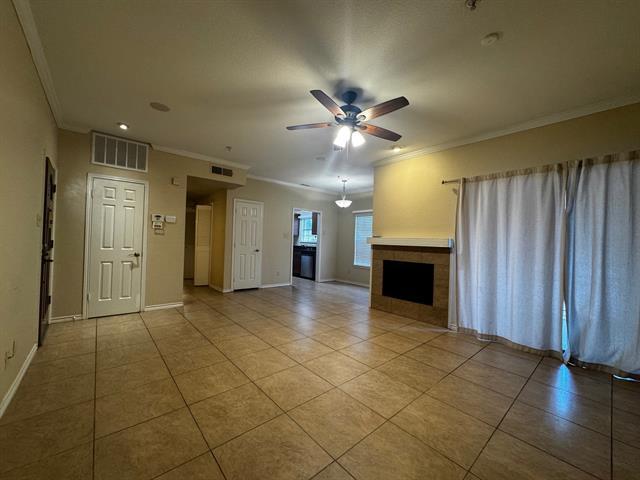 Foto del edificio - 6006 Auburndale Ave