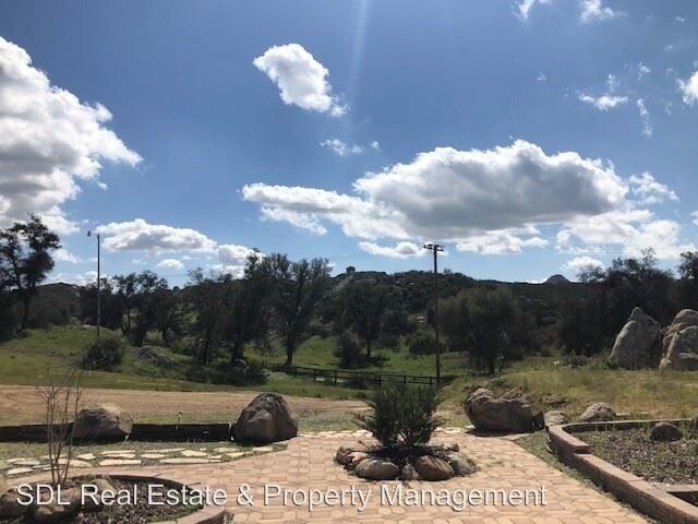 Foto del edificio - 1 br, 1 bath House - 38878 Colt Road