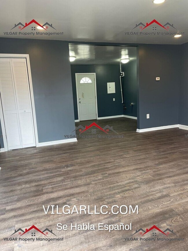 Building Photo - 2-bedroom, 1-bathroom slab home in Gary In...