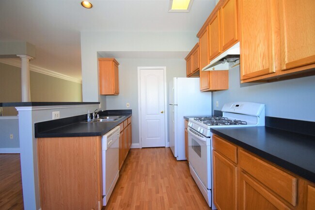 Foto del edificio - Fantastic 3 Bedroom 2.5 Bathroom Townhouse in KING FARM!