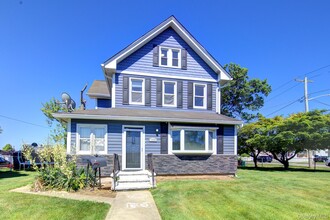 Building Photo - 1250 Woodfield Rd