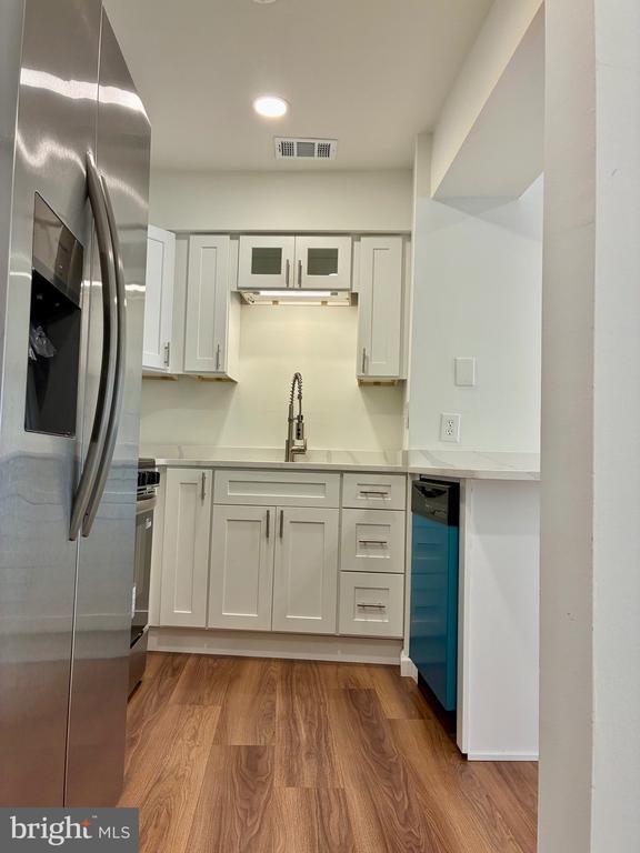 Foto del edificio - 5772 Rexford Ct