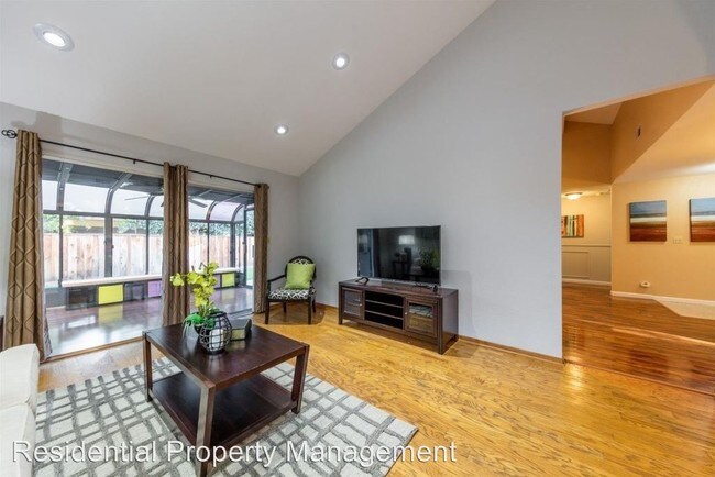 Building Photo - 3 br, 2 bath House - 4925 Seneca Park Loop