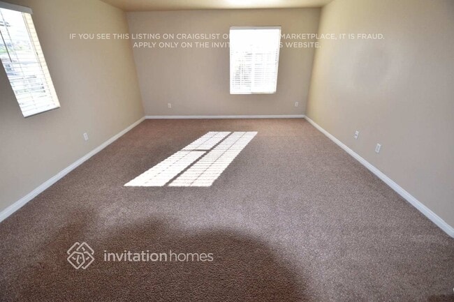 Building Photo - 11352 Magnolia St