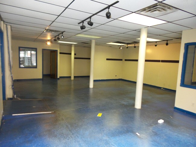 Interior Photo - 2821-2823 Frederick Douglas Blvd