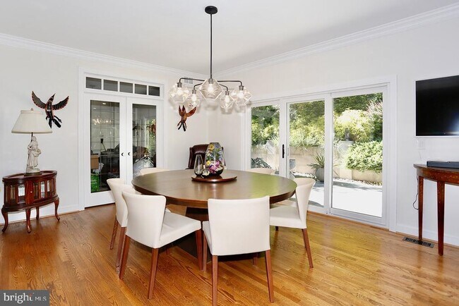 Foto del edificio - 5113 Yuma St NW