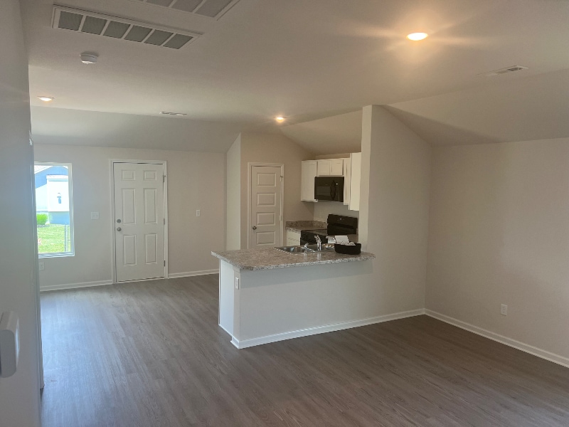 Building Photo - 442 Park Hill Dr