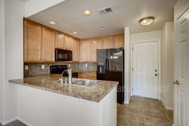 Building Photo - 16242 E Geddes Ln