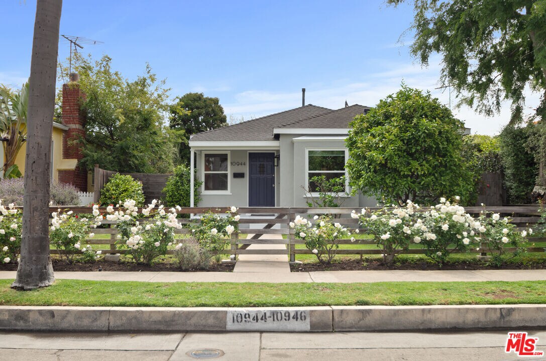 Foto principal - 10944 Aletta Ave