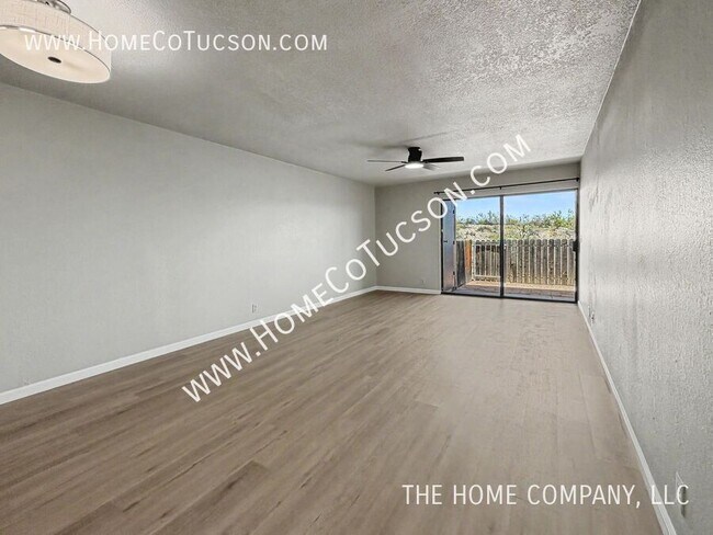 Building Photo - 5108 N Avenida Primera