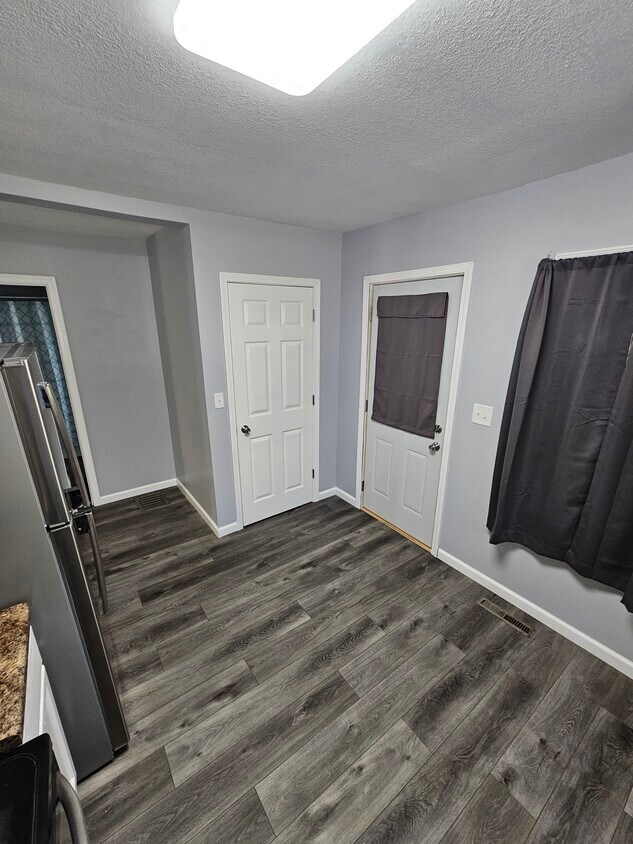 Foto principal - 714 W Park St