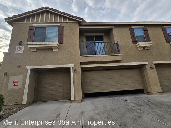 Foto del edificio - 3 br, 2.5 bath House - 2961 E DARROW ST