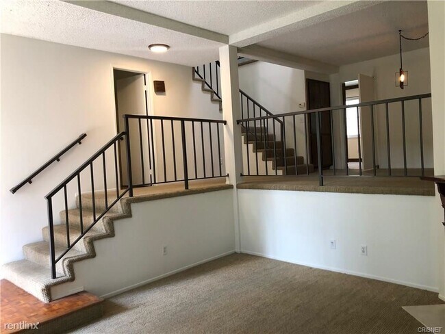 Building Photo - 342 S Orange Grove Blvd
