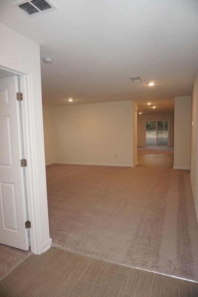Foto del edificio - 4 Bedroom FOR RENT in Milton, FL