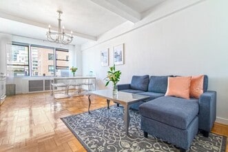 Building Photo - 30 E 37th St