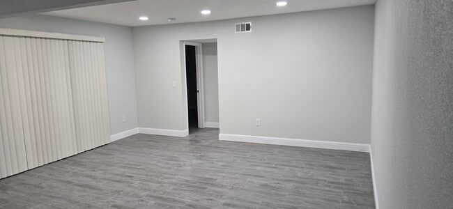 Living room - 1405 Vegas Valley Dr