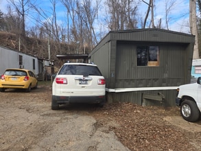 Building Photo - 1075 Sweeten Creek Rd